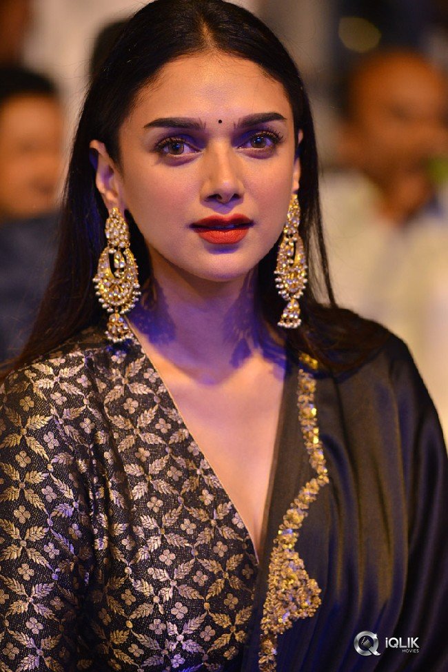 Aditi-Rao-Hydari-at-Antariksham-Pre-Release-Event